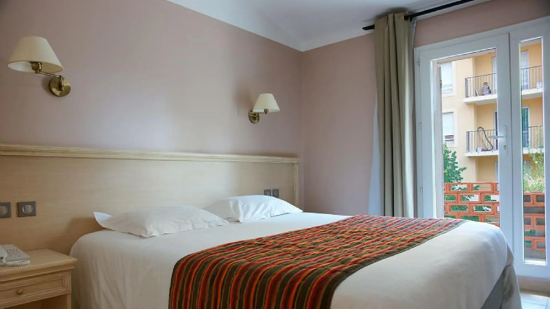 Hotel Artea Aix Centre Aix-en-Provence